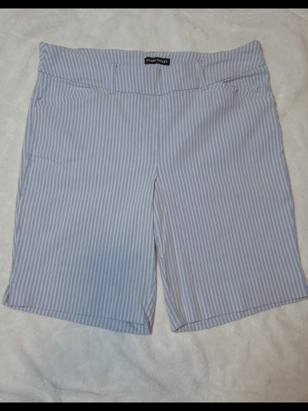 Hilary Radley Women Bermuda Shorts Pull on White Blue Stripe 2- Pocket 9" Inseam